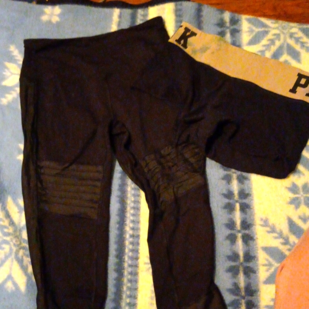 Victoria secret legging/yoga short duo M